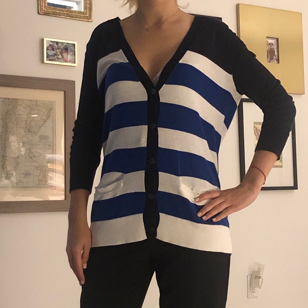 Strips sweater